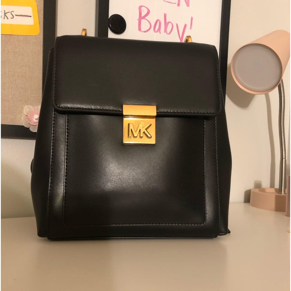 MK MINI BACKPACK 🥰 🌸